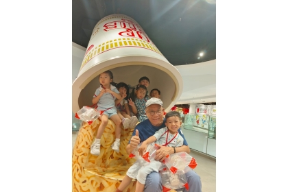 P.14 校監的話 (相片)